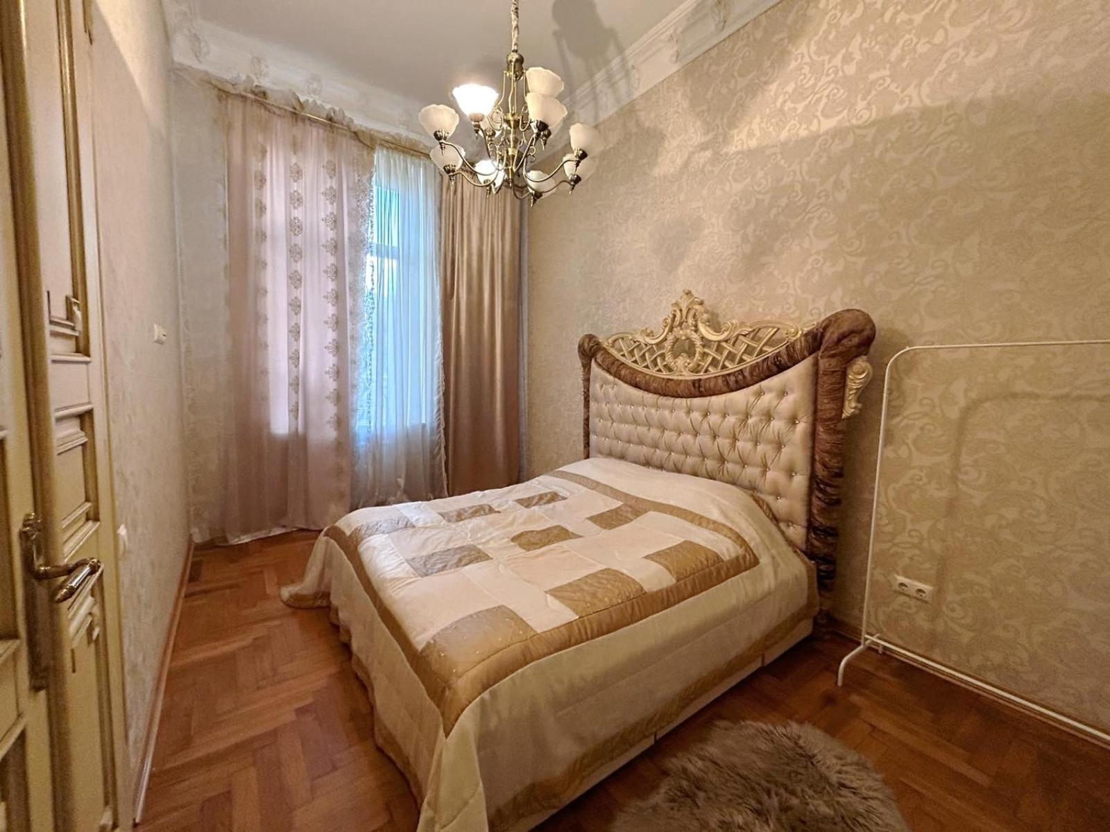 Goldenapartmentlviv Luaran gambar