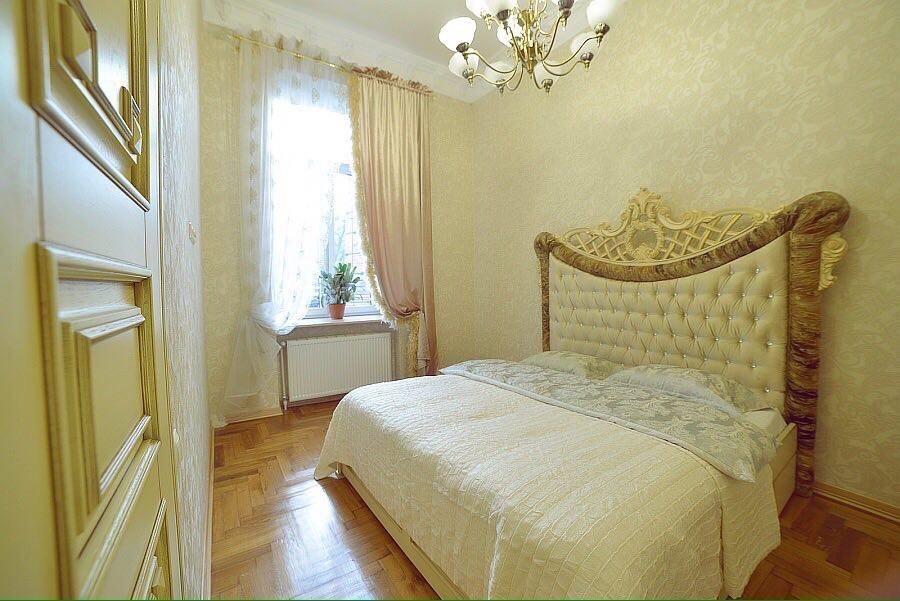 Goldenapartmentlviv Luaran gambar