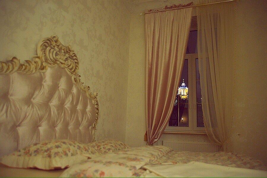 Goldenapartmentlviv Luaran gambar